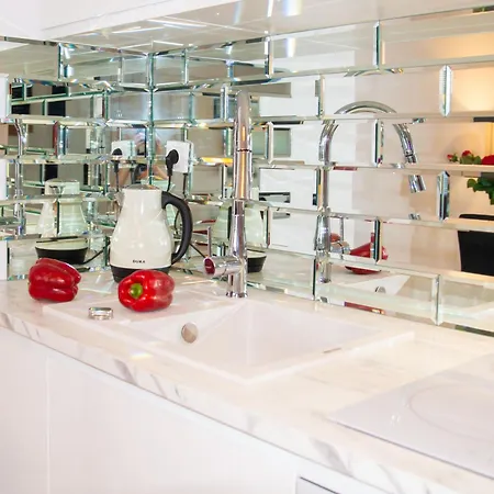 Maya's Flats & 55 - Grano Pszenn Apartment *