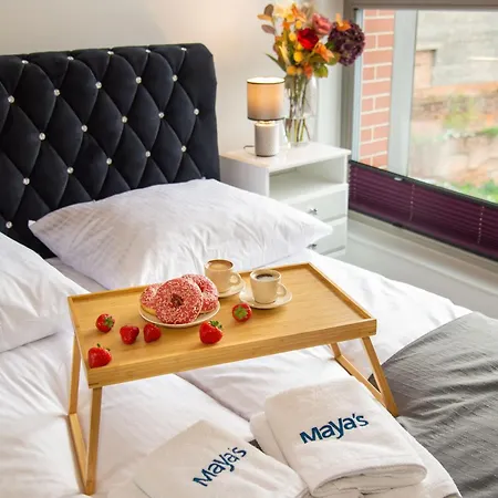 Maya's Flats & 55 - Grano Pszenn * גדנסק