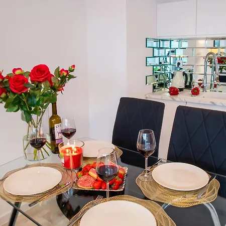 Maya's Flats & 55 - Grano Pszenn Apartment *